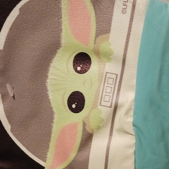 STAR WARS' THE MANDALORIAN LATEX CLEANING GLOVES FEATURES GROGU/ CHILD/BABY YODA - Picture 4 of 5